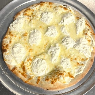 11" White Pizza